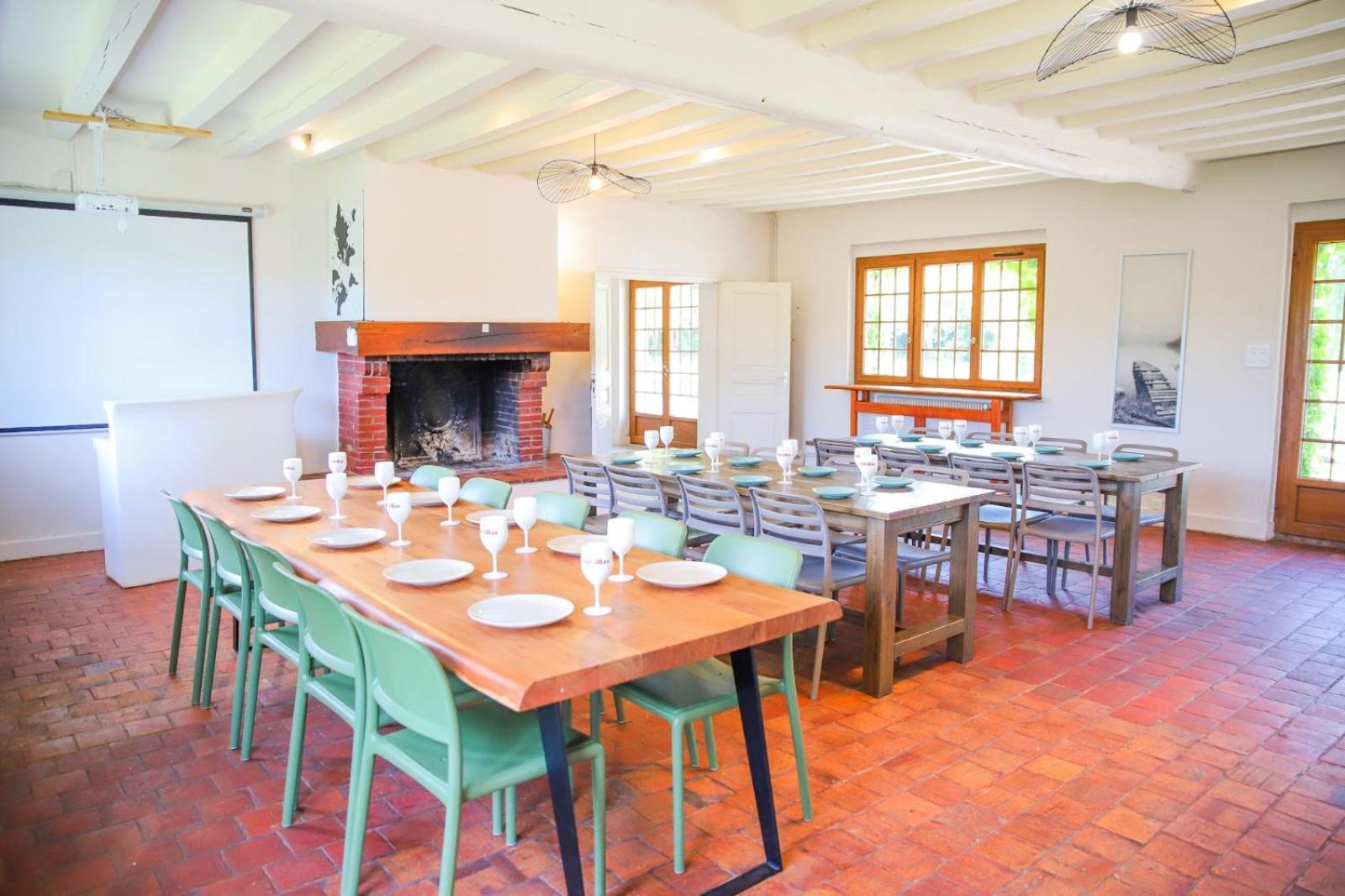Crazy Villa Etisseaux 45 - Heated Pool - Volley Court - 1H30 Paris - 45P Saint-Maurice-sur-Aveyron Exterior foto